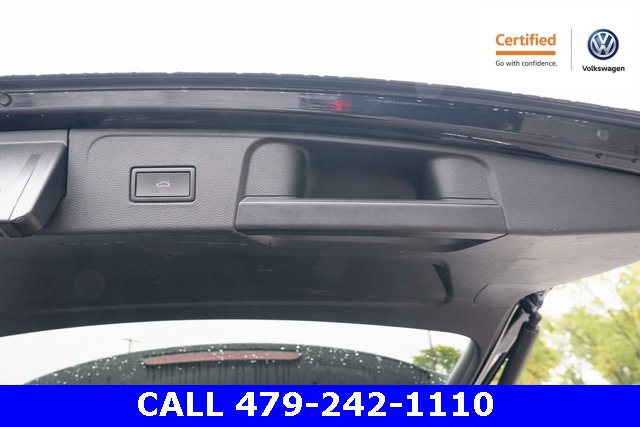 Certified 2024 Volkswagen Atlas SE w/ Black Wheel Package image 37