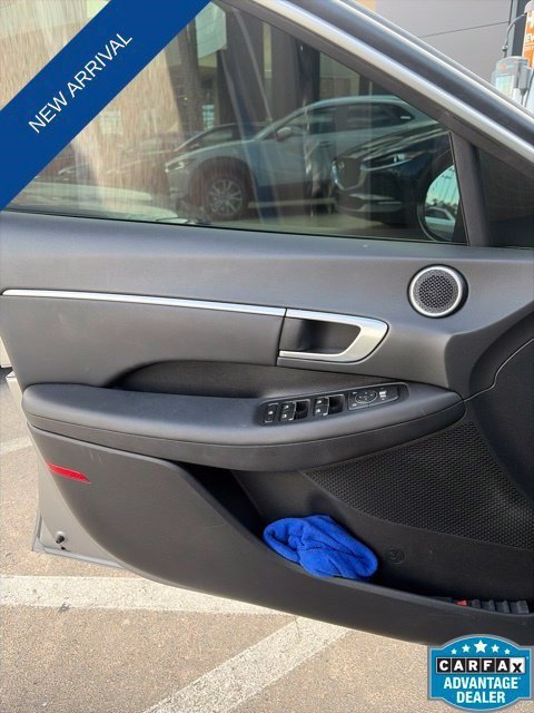 Used 2021 Hyundai Sonata SEL w/ Preferred Accessory Package FWD image 7
