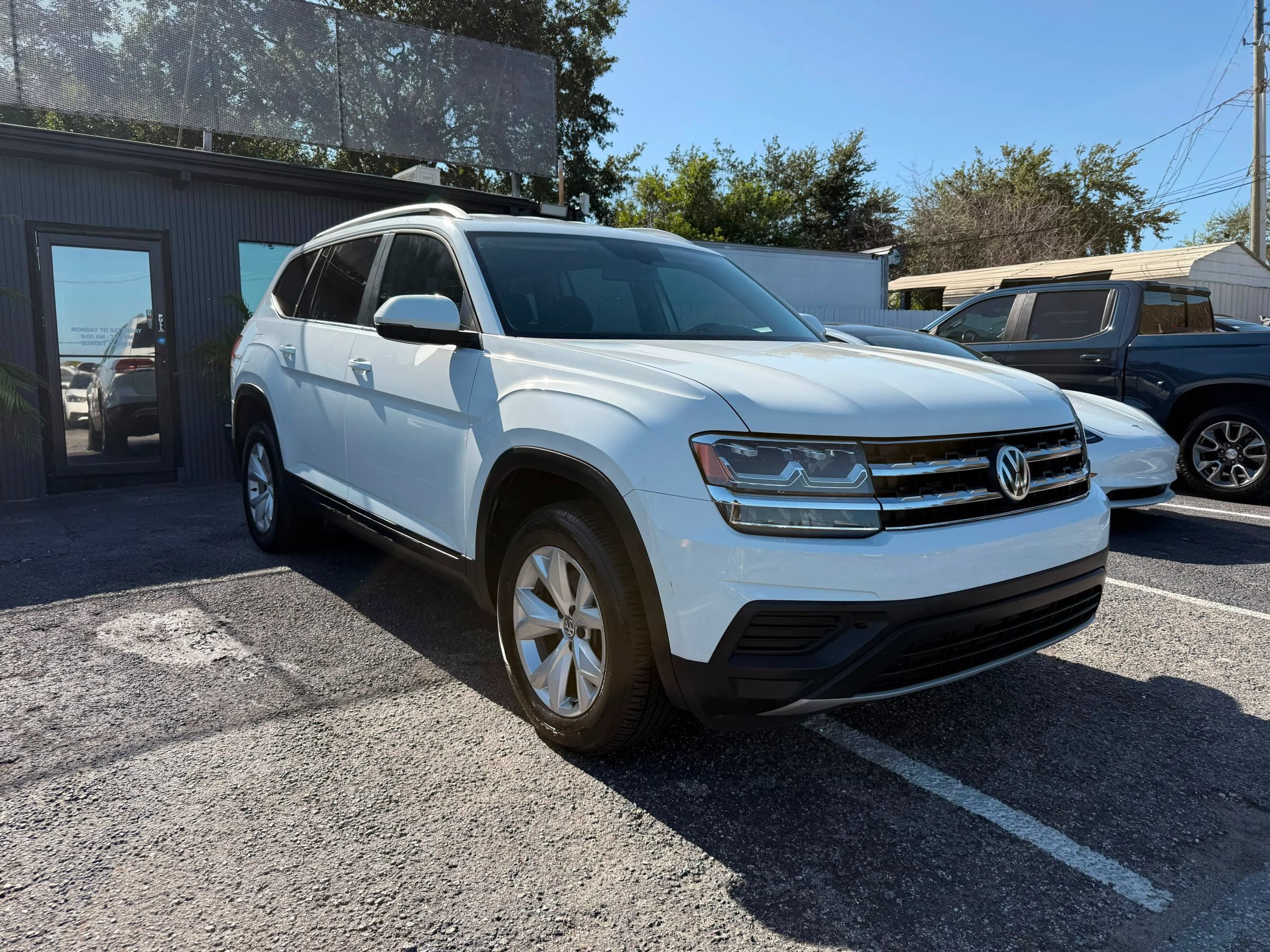 Used 2019 Volkswagen Atlas S FWD image 3