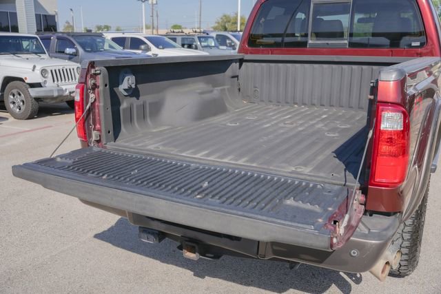 Used 2016 Ford F250 King Ranch w/ King Ranch w/Chrome Package AWD/4WD image 11