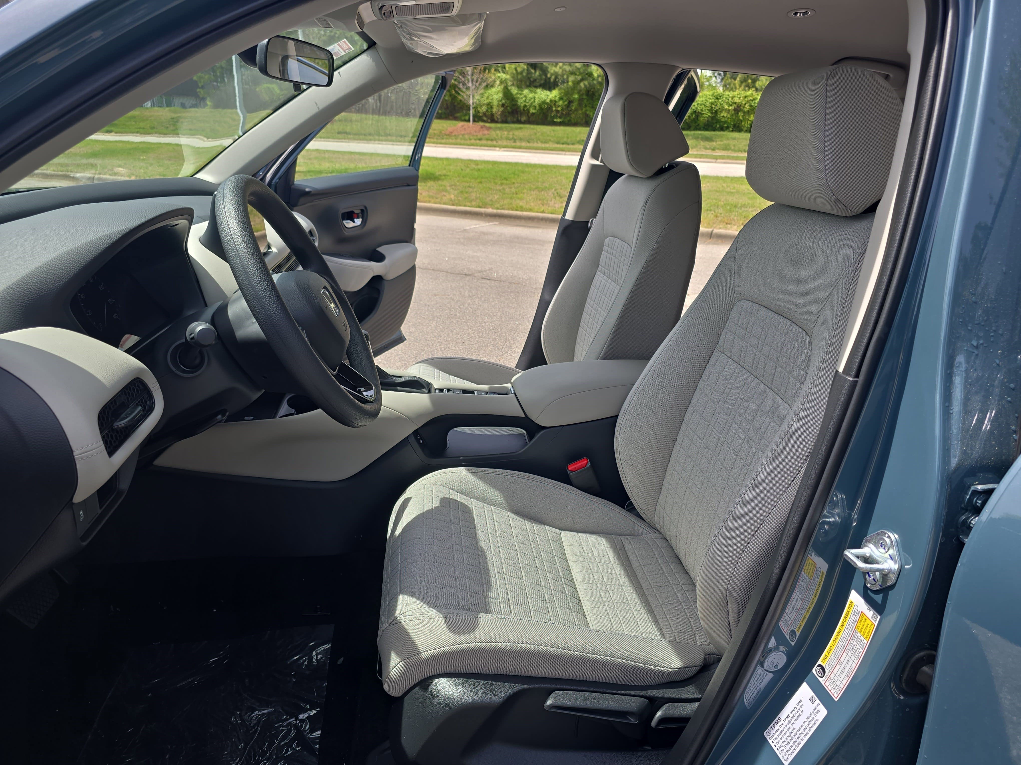 New 2026 Honda HR-V LX image 15