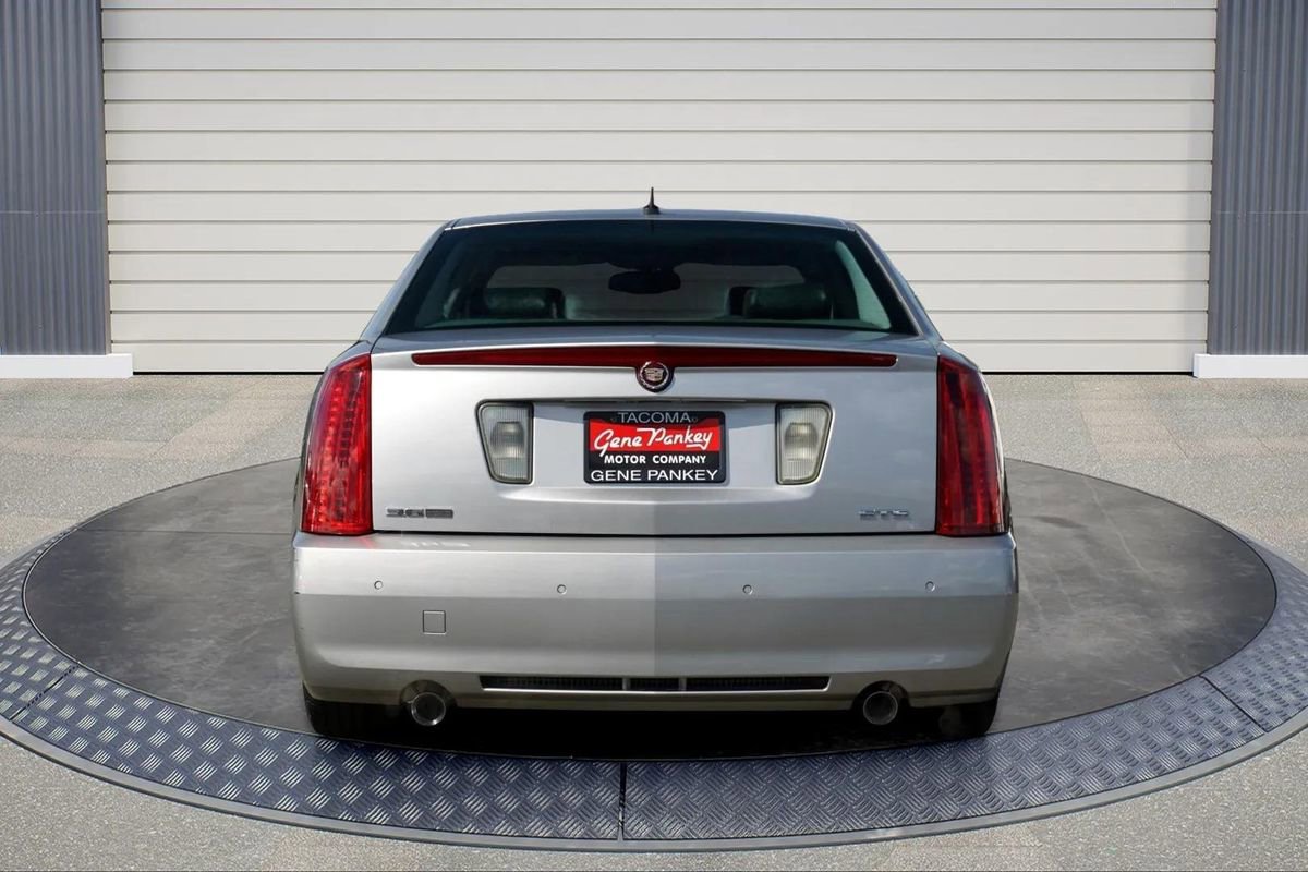 Used 2008 Cadillac STS w/ Preferred Equipment Group RWD image 7