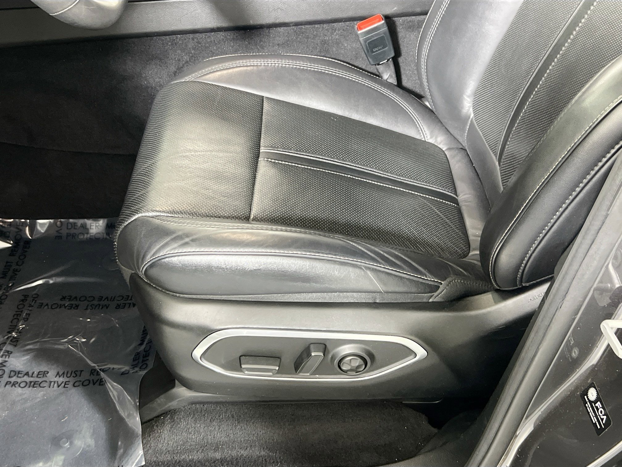 Used 2022 Jeep Wagoneer Series II w/ Flexible Seating Group image 19