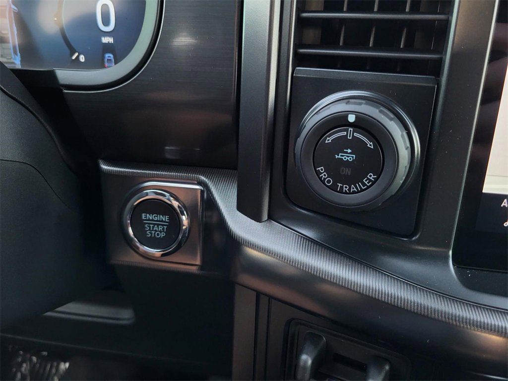 New 2025 Ford F150 Lariat w/ Equipment Group 502A High image 11