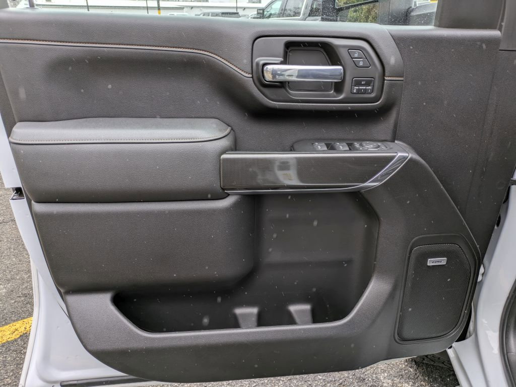 Certified 2023 GMC Sierra 2500 AT4 w/ AT4 Preferred Package image 9