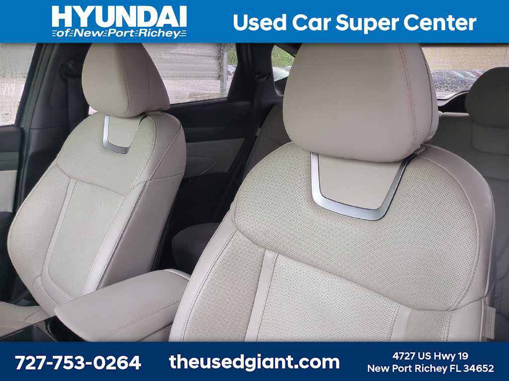 Used 2025 Hyundai Tucson Limited FWD image 7