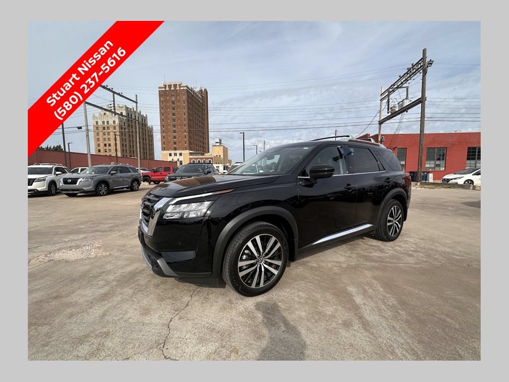 Certified 2025 Nissan Pathfinder Platinum
