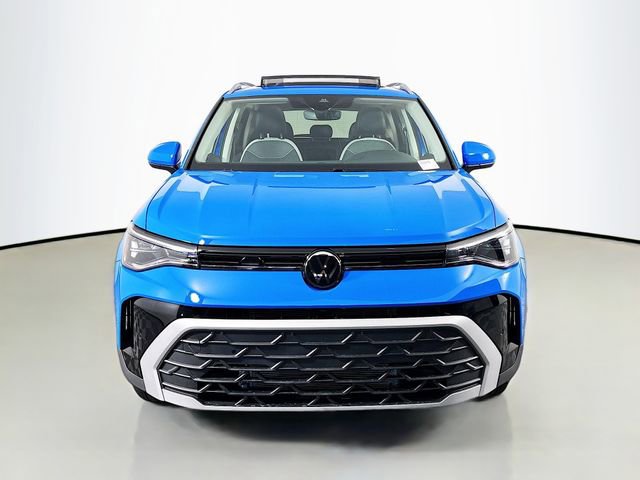 New 2026 Volkswagen Taos SE AWD/4WD image 2