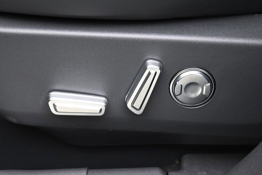 New 2026 Lincoln Nautilus Premier w/ Equipment Group 102A image 14