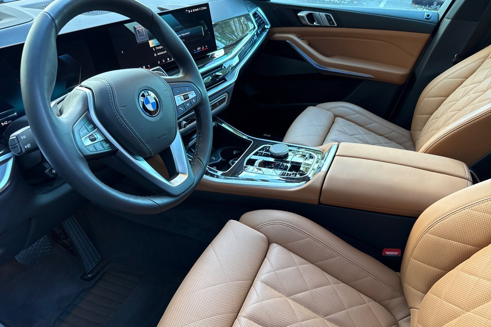 Certified 2024 BMW X5 xDrive50e w/ Premium Package image 11