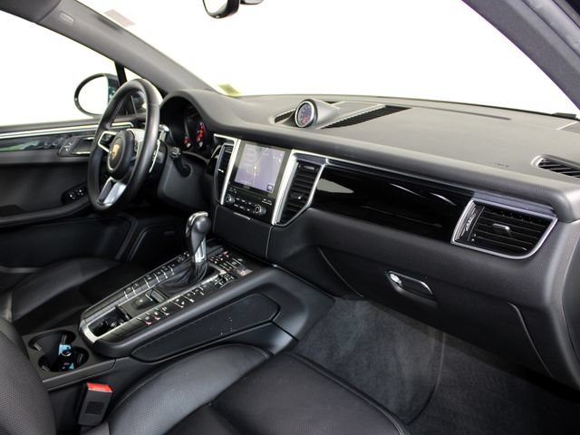 Used 2018 Porsche Macan AWD/4WD image 26