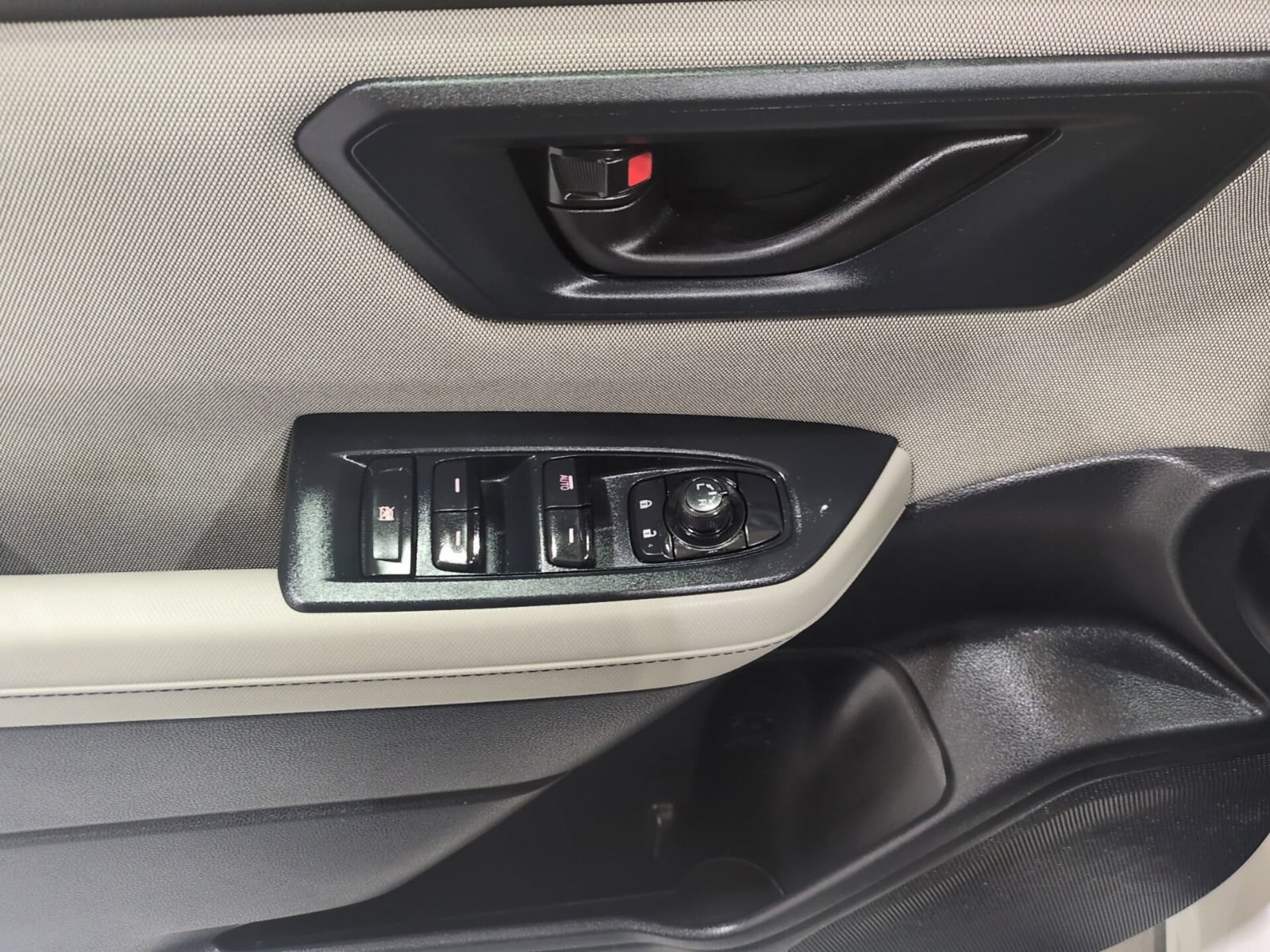 Certified 2025 Subaru Forester AWD/4WD image 16