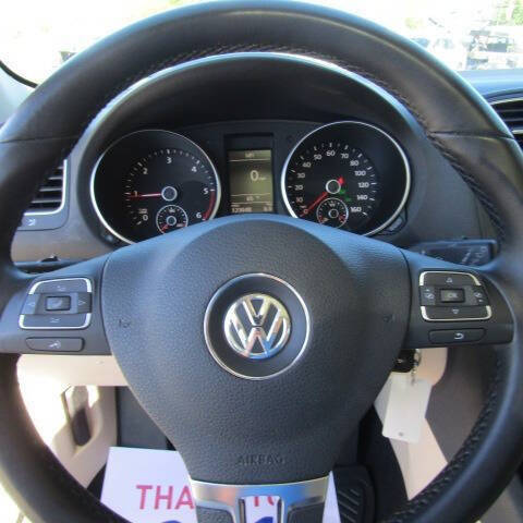 Used 2011 Volkswagen Jetta TDI image 9