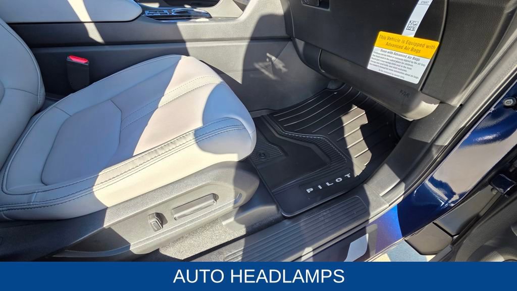 New 2025 Honda Pilot EX-L image 14
