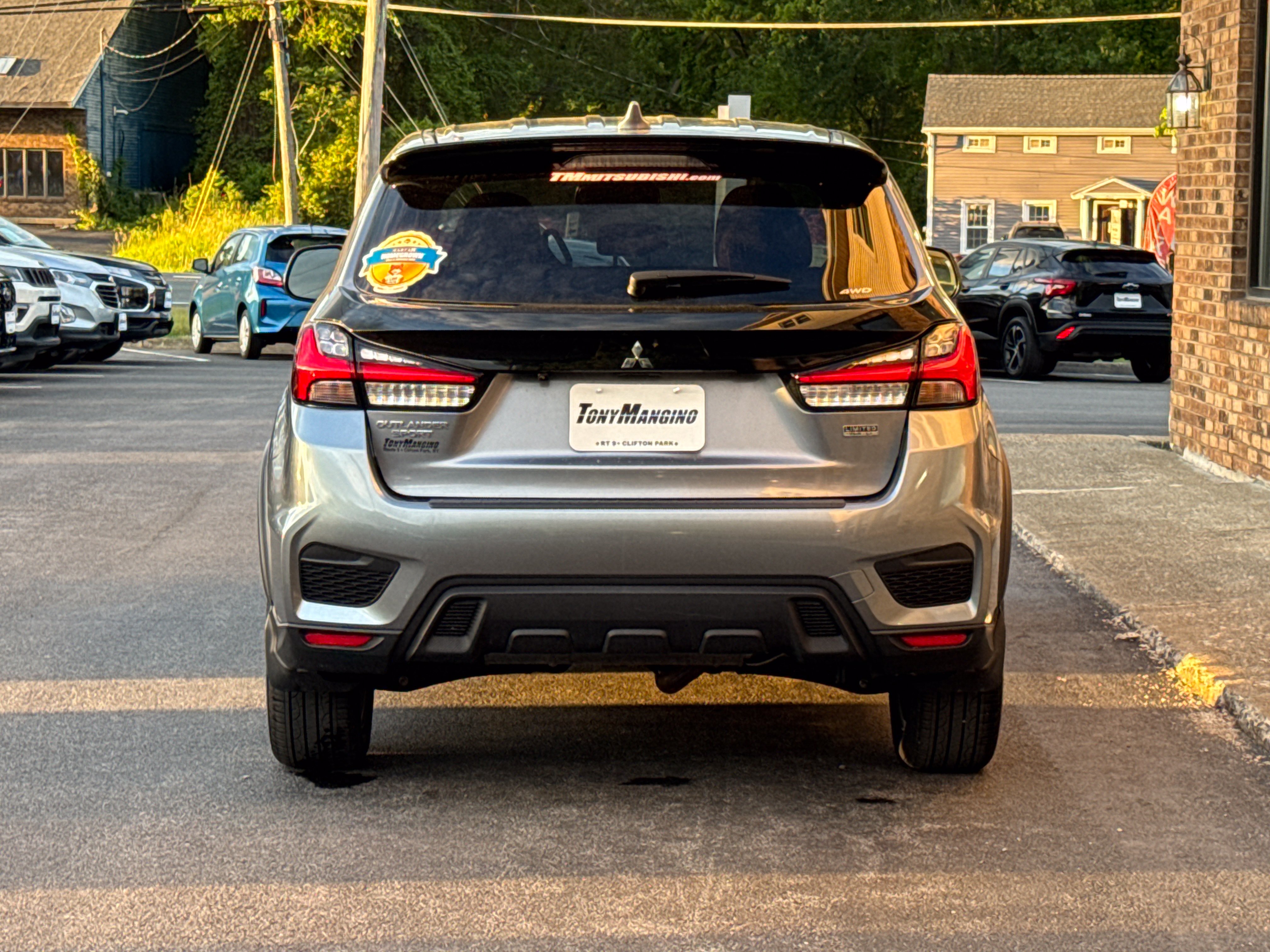 Used 2024 Mitsubishi Outlander Sport LE AWD/4WD image 4