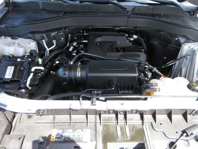 Used 2020 Ford Explorer XLT w/ Equipment Group 202A RWD image 29