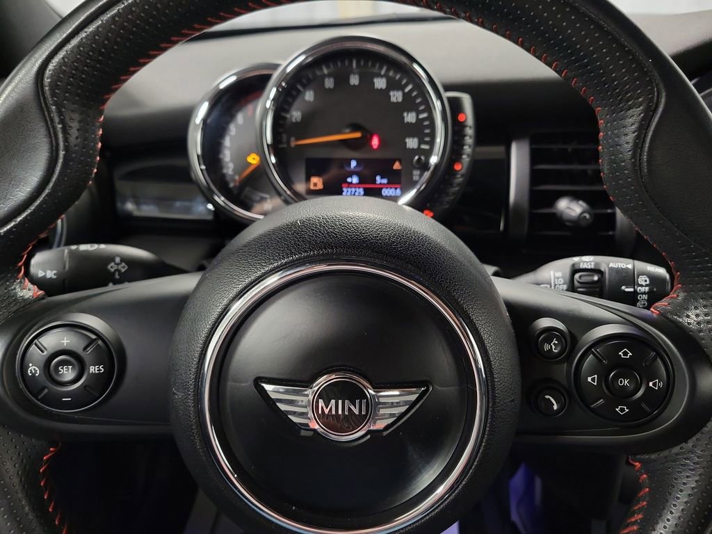 Used 2015 MINI Cooper S image 14
