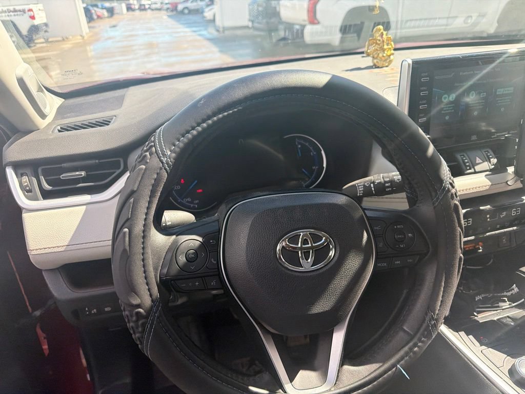 Used 2021 Toyota RAV4 Limited AWD/4WD image 12