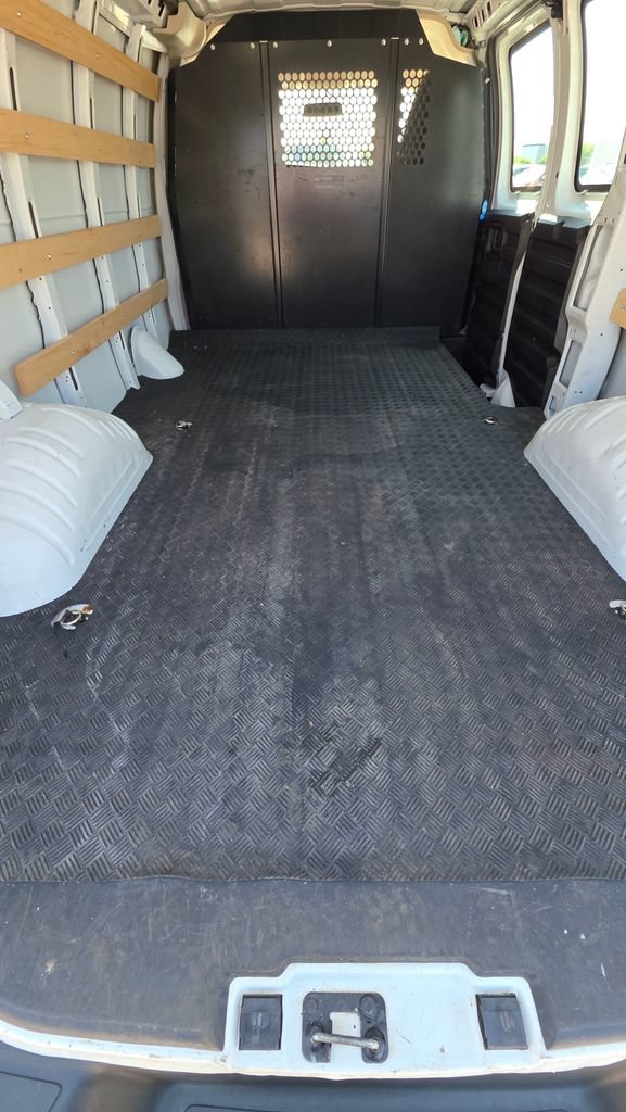 Used 2025 GMC Savana 2500 w/ Driver Convenience Package RWD image 15