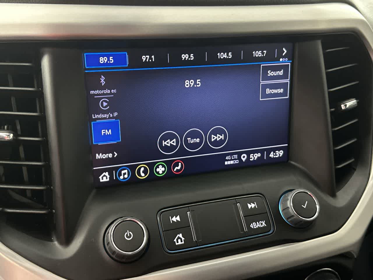 Used 2023 GMC Acadia SLE w/ Driver Convenience Package FWD image 25