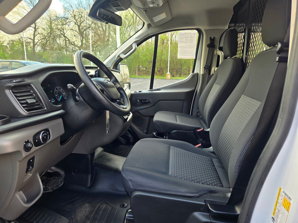 Used 2024 Ford Transit 250 Low Roof w/ Exterior Upgrade Package RWD image 17