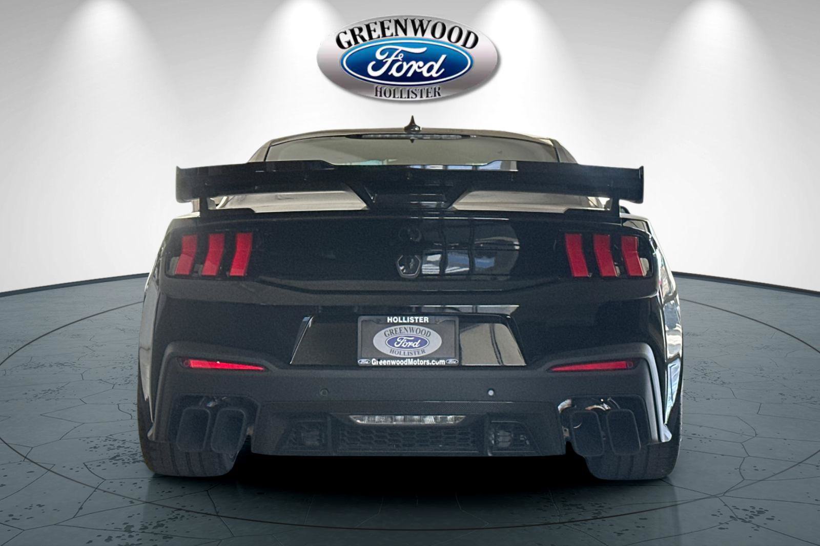 New 2026 Ford Mustang Dark Horse SC w/ Carbon Fiber Exterior Package RWD image 3