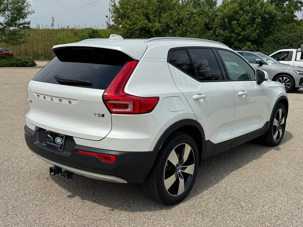 Used 2021 Volvo XC40 T5 Momentum w/ Premium Package AWD/4WD image 4