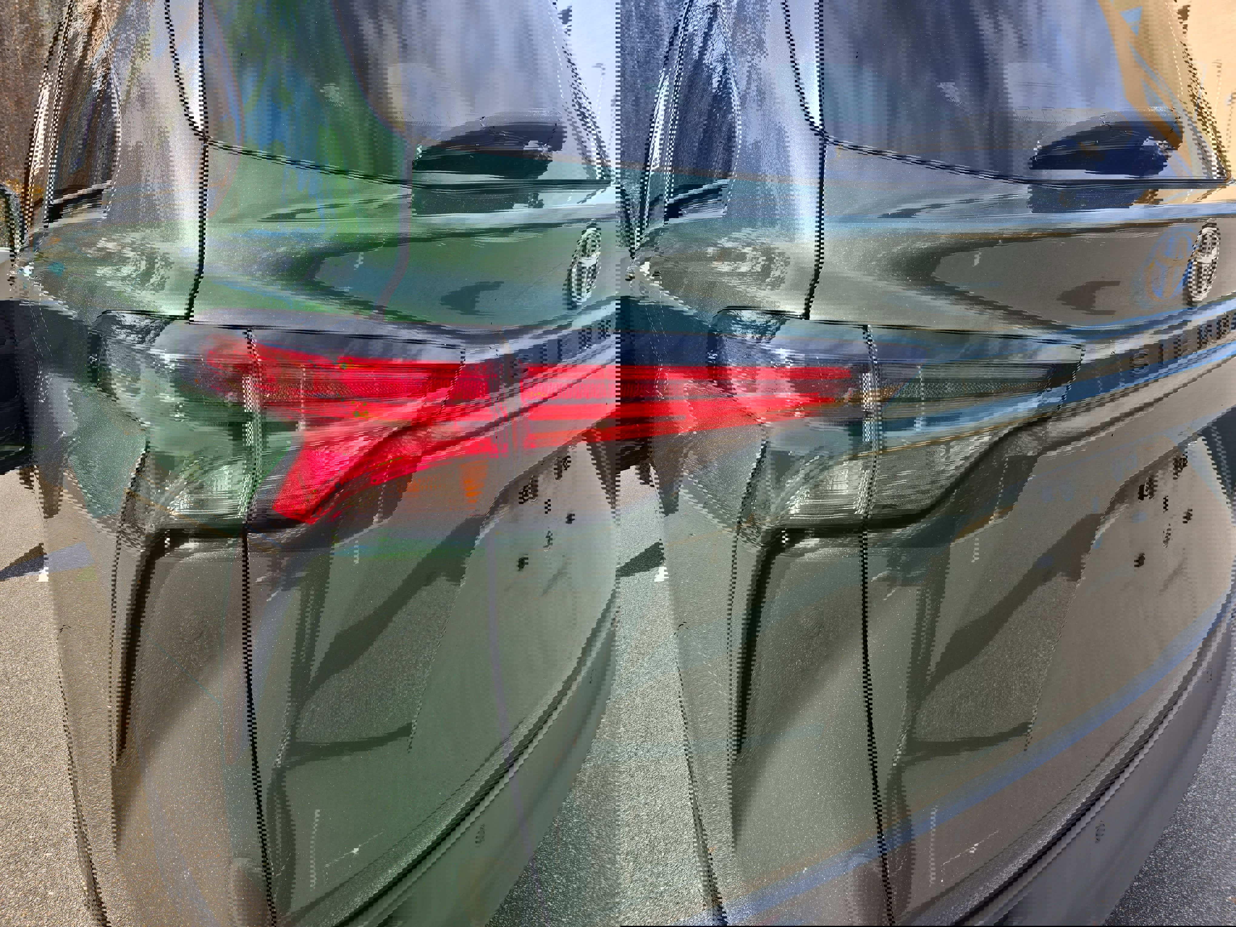 Used 2021 Toyota Sienna XLE image 37