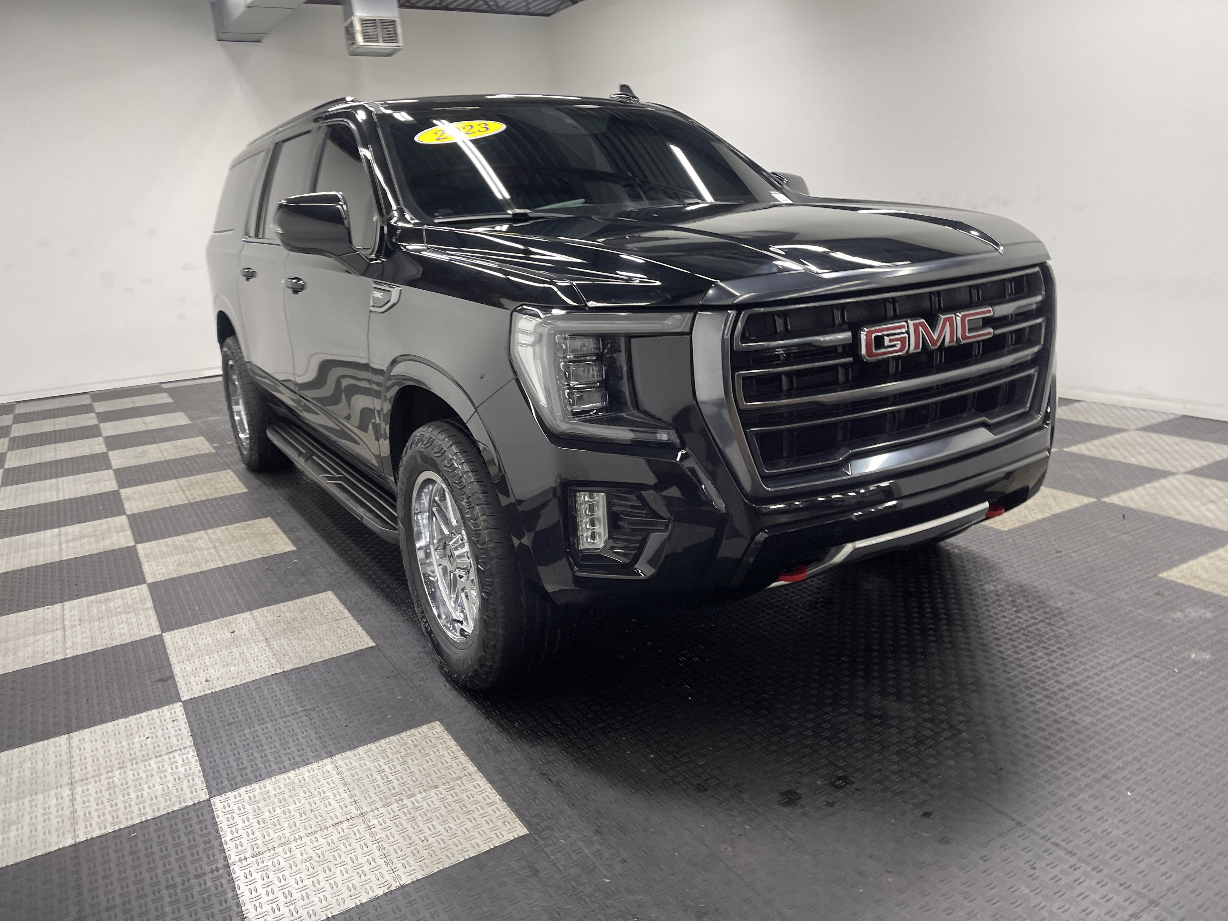 Used 2023 GMC Yukon XL AT4 w/ LPO, Floor Liner Package image 6