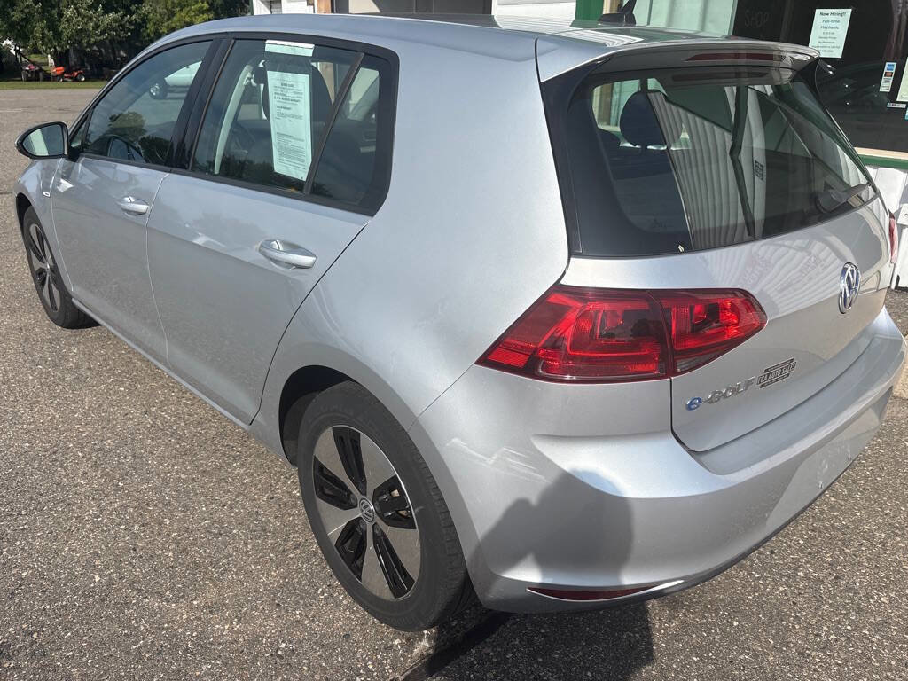 Used 2016 Volkswagen e-Golf SE w/ DC Fast Charging Package image 6