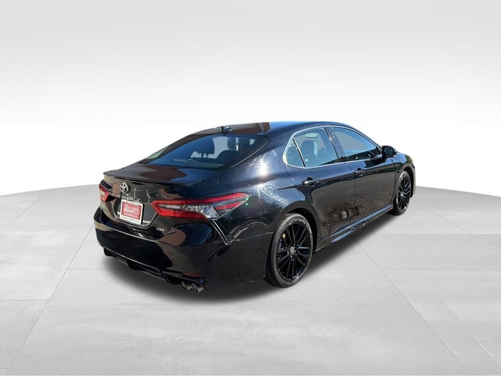 Used 2023 Toyota Camry XSE image 5