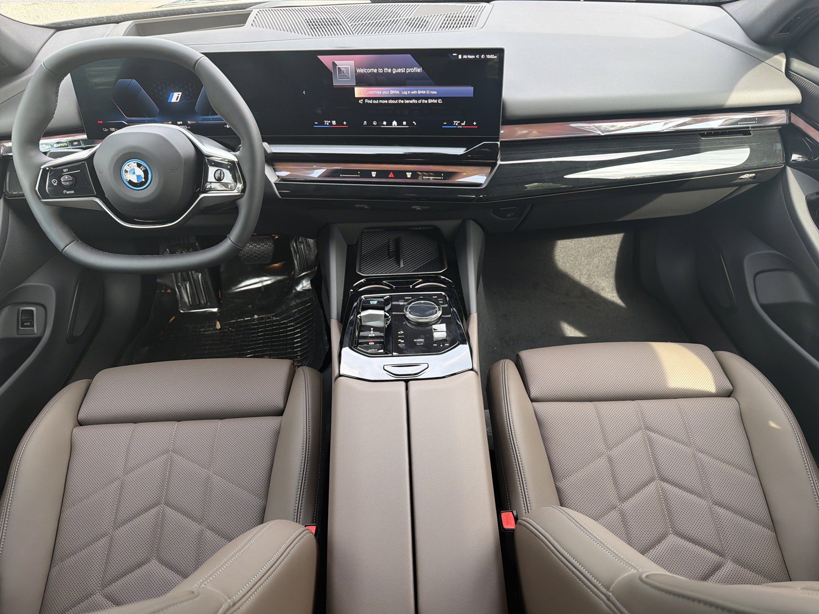 New 2027 BMW i5 eDrive40 w/ Premium Package RWD image 14