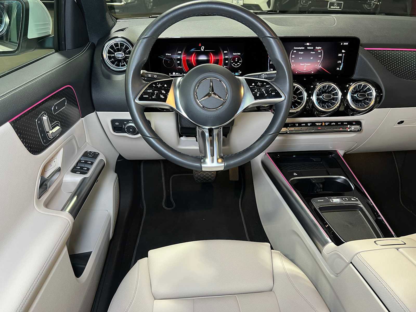 Certified 2025 Mercedes-Benz GLA 250 4MATIC image 37