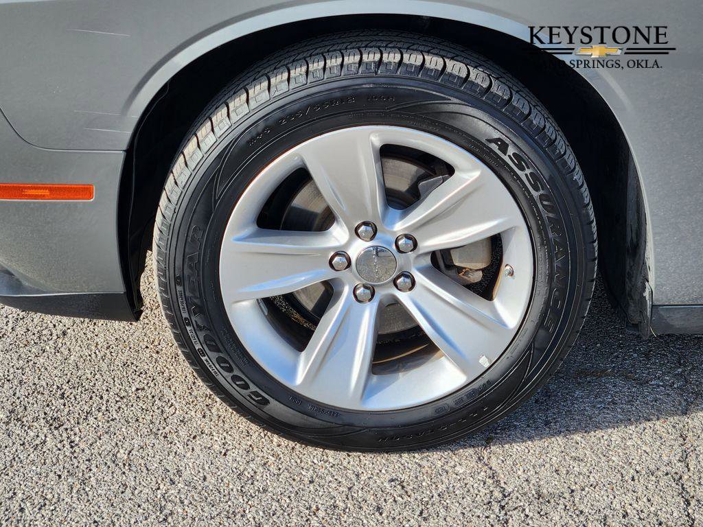 Used 2023 Dodge Challenger SXT image 12