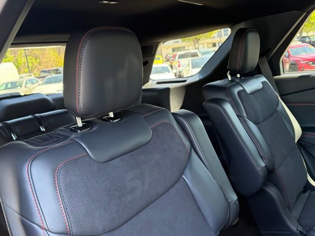 Used 2026 Ford Explorer ST w/ Sun And Sound Package image 33