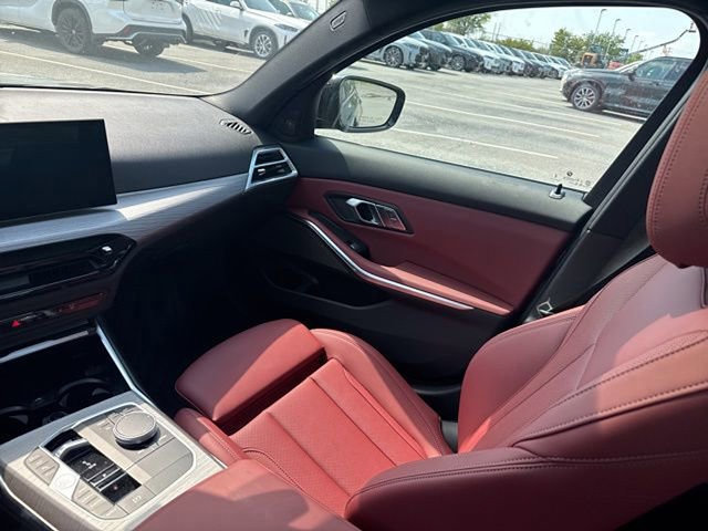 Certified 2026 BMW 330i xDrive Sedan w/ M Sport Package AWD/4WD image 17