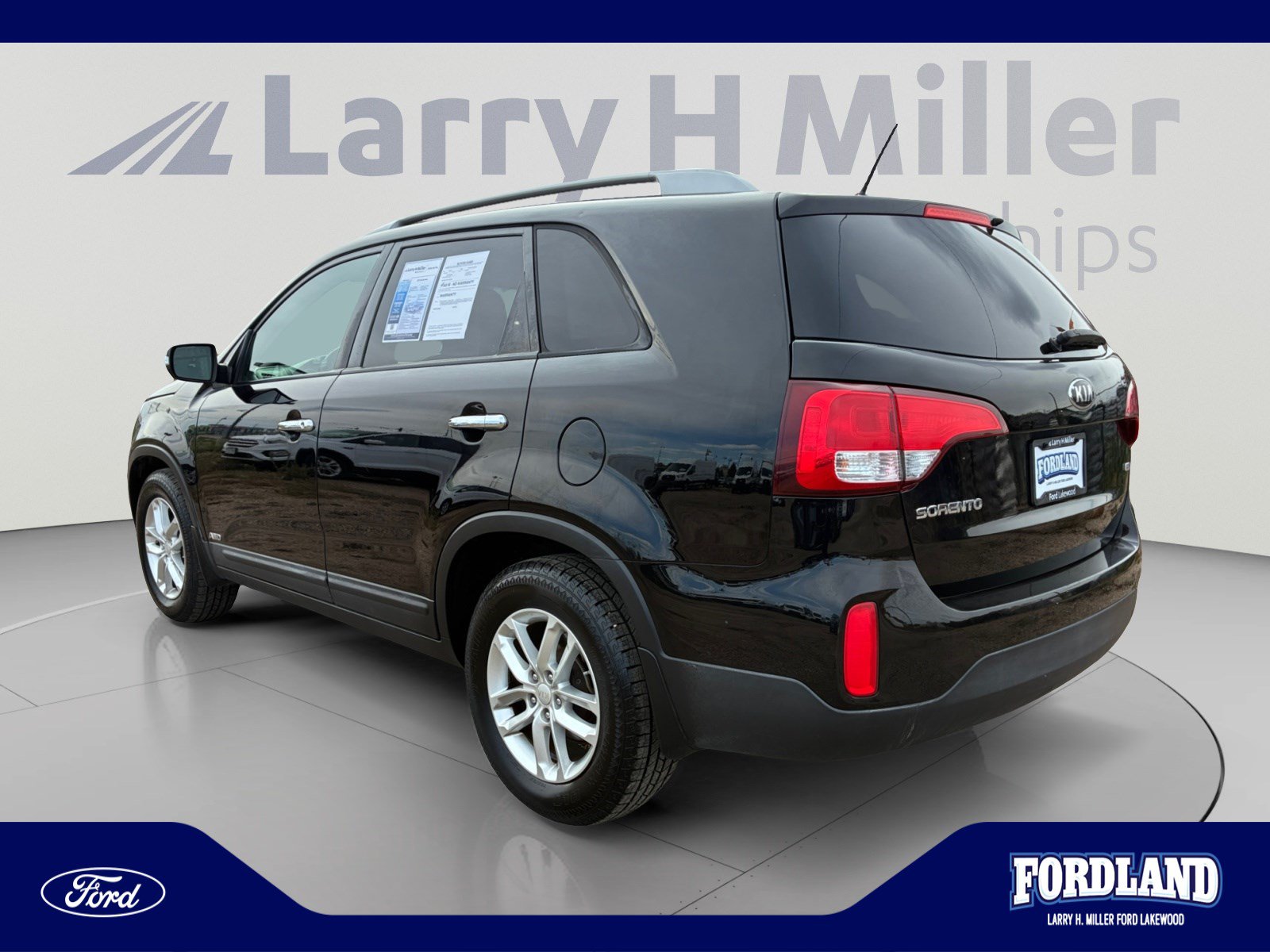 Used 2015 Kia Sorento LX AWD/4WD image 3