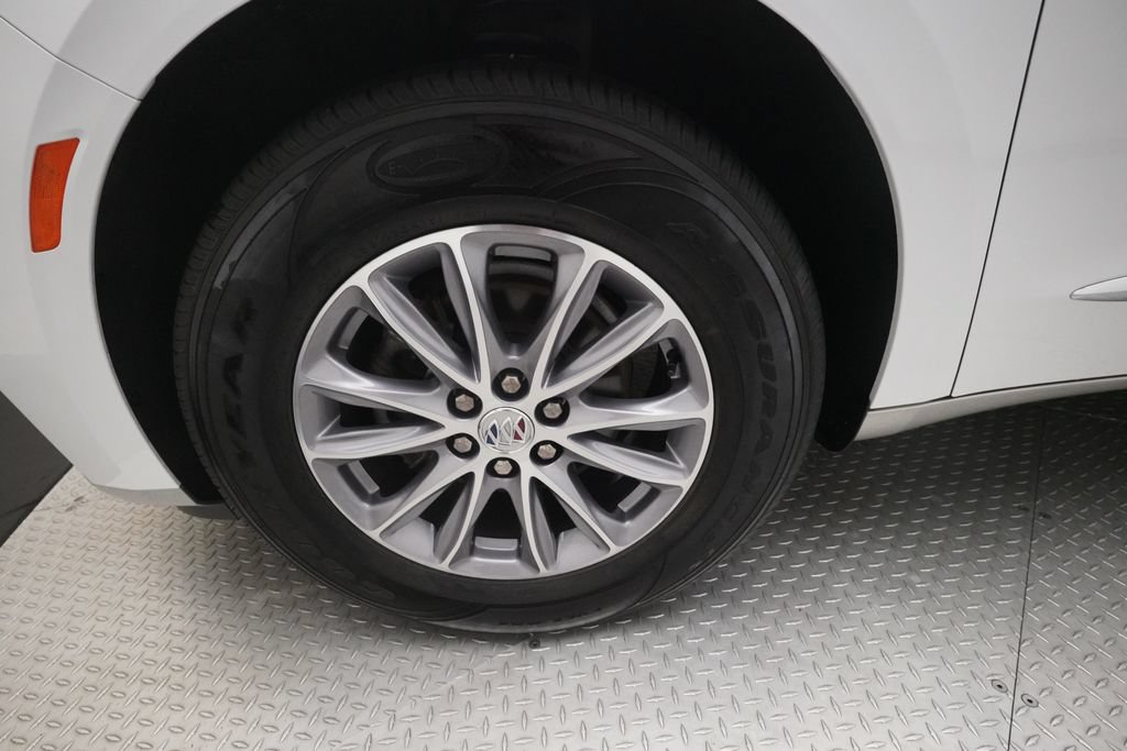 Used 2023 Buick Enclave Essence AWD/4WD image 28