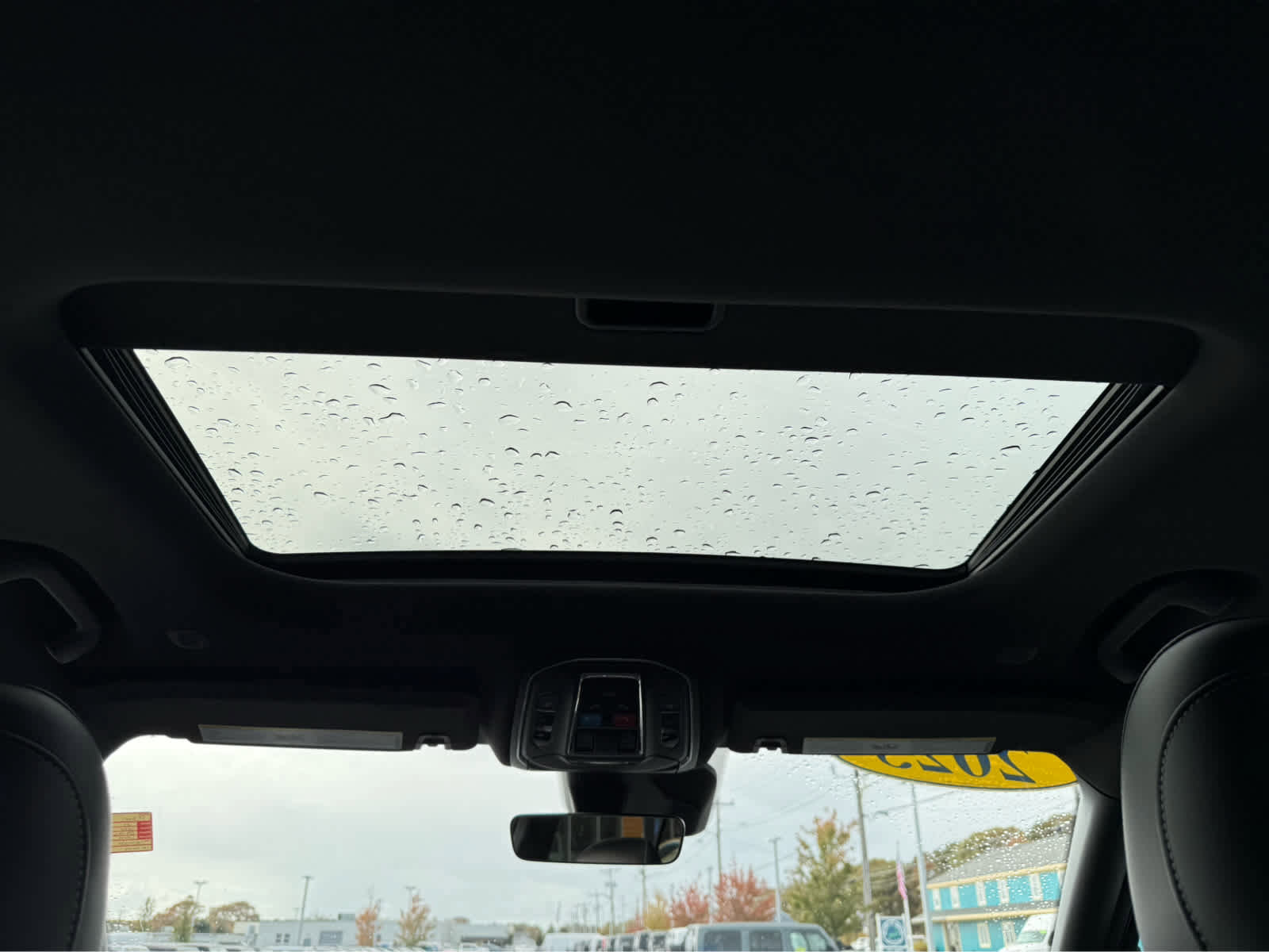 Used 2025 Jeep Grand Cherokee L Altitude AWD/4WD image 28