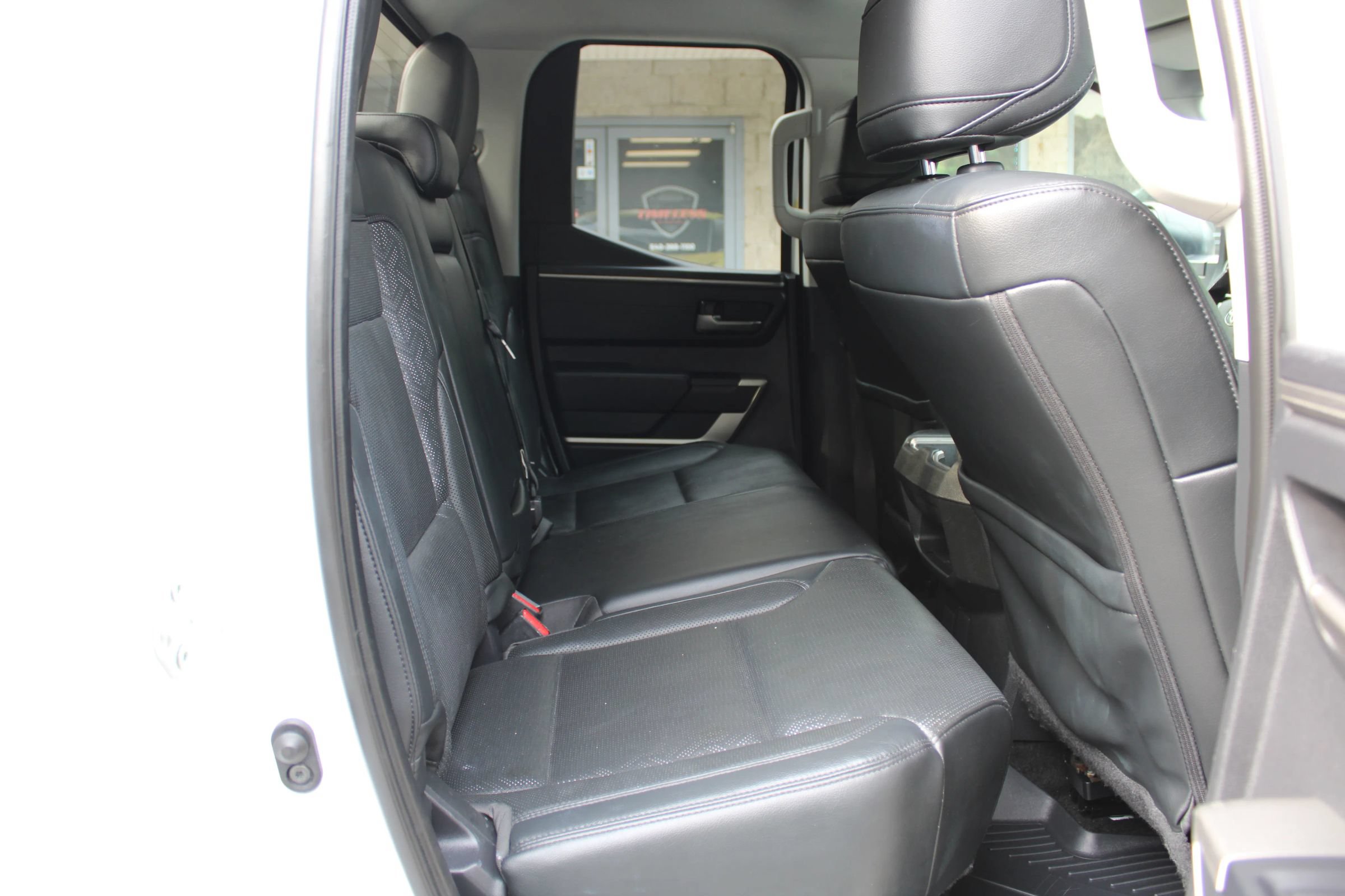 Used 2022 Toyota Tundra SR5 w/ SR5 Premium Package AWD/4WD image 18