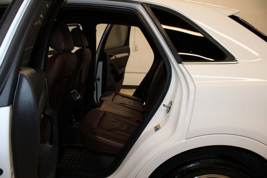 Used 2018 Audi Q3 2.0T Premium Plus w/ Premium Plus Package image 14