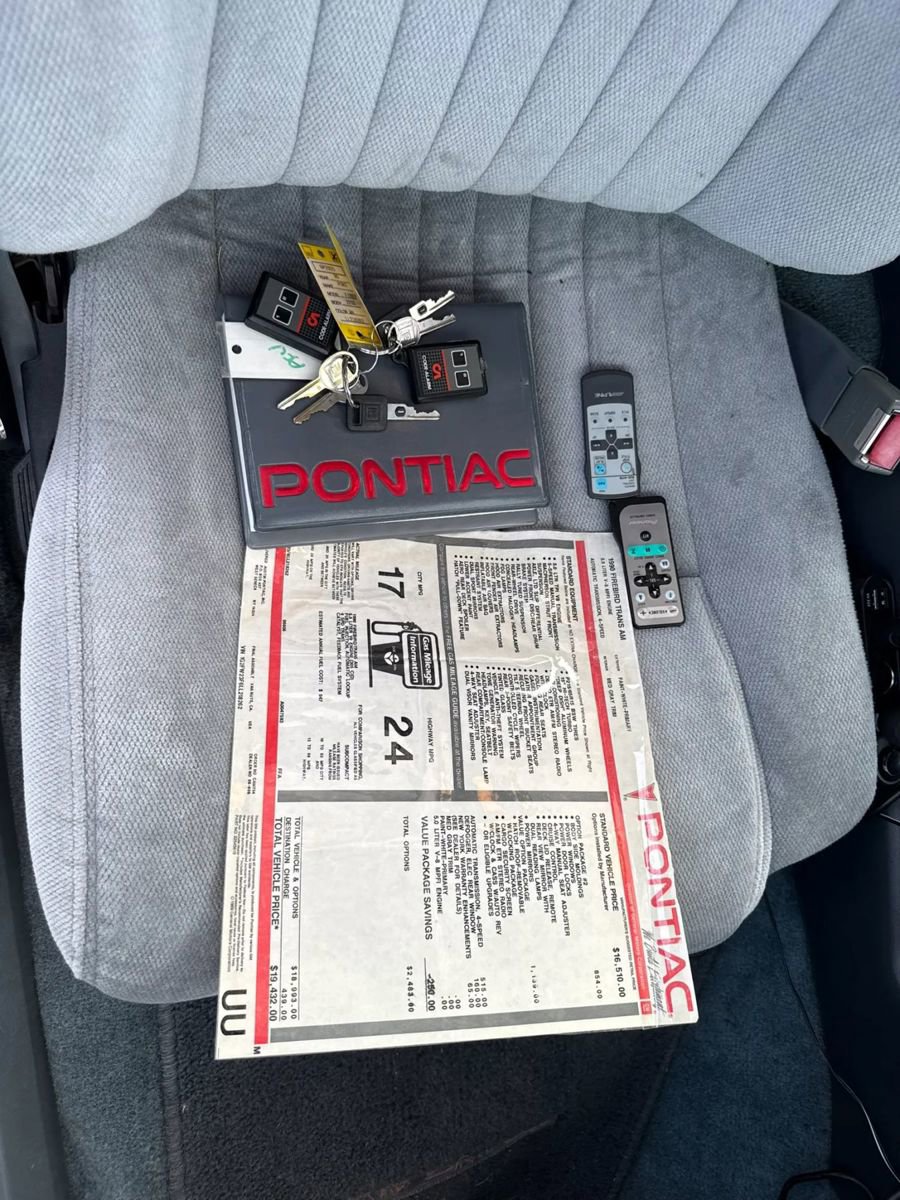 Used 1990 Pontiac Firebird Trans Am image 21