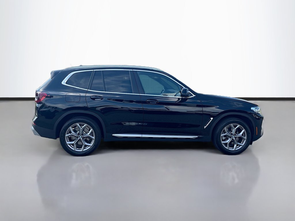 Used 2024 BMW X3 sDrive30i w/ Convenience Package RWD image 2