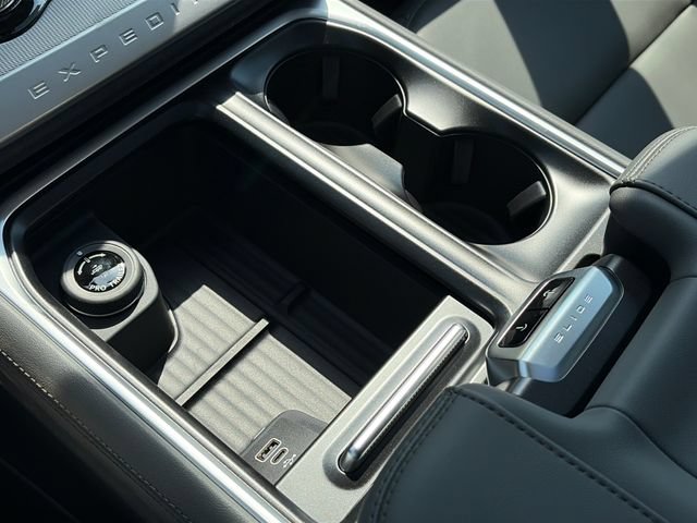 New 2027 Ford Expedition Active AWD/4WD image 27