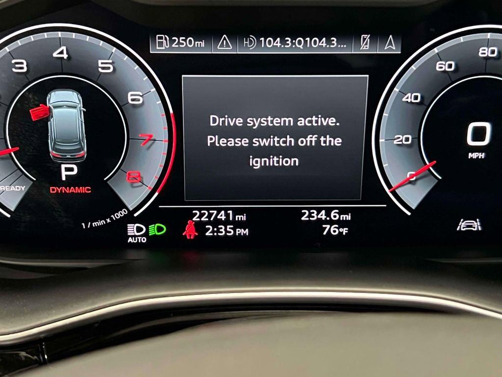 Used 2022 Audi Q7 3.0T Premium image 28