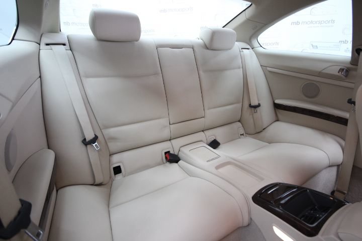 Used 2010 BMW 328i xDrive Coupe AWD/4WD image 25