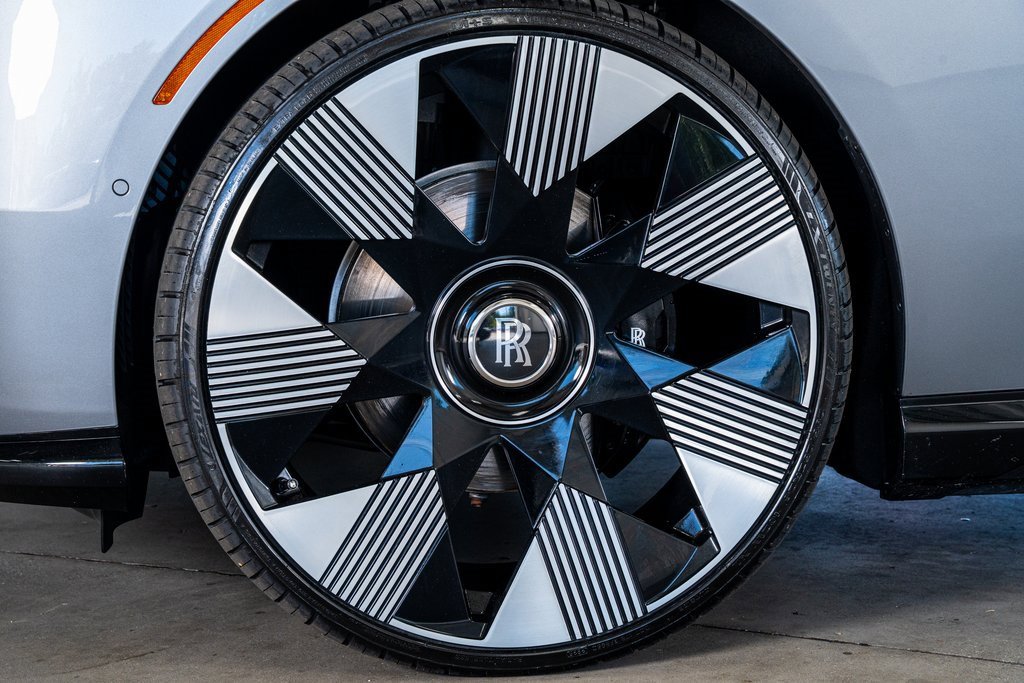 Used 2024 Rolls-Royce Spectre w/ Spectre Launch Package image 11