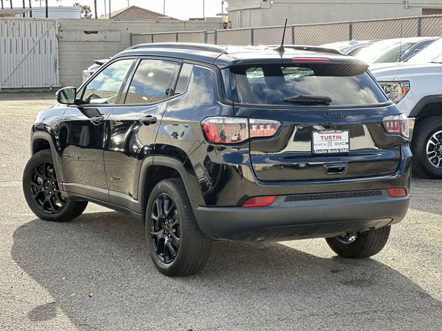 Used 2023 Jeep Compass Altitude image 6
