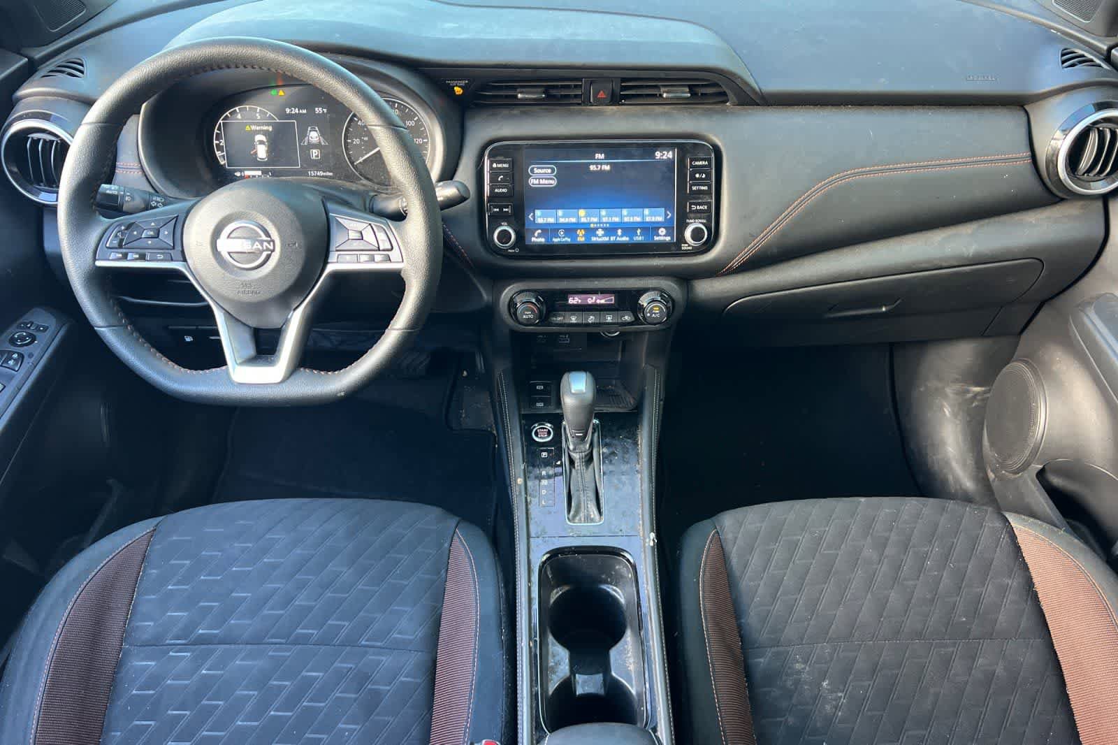 Used 2024 Nissan Kicks SR image 4