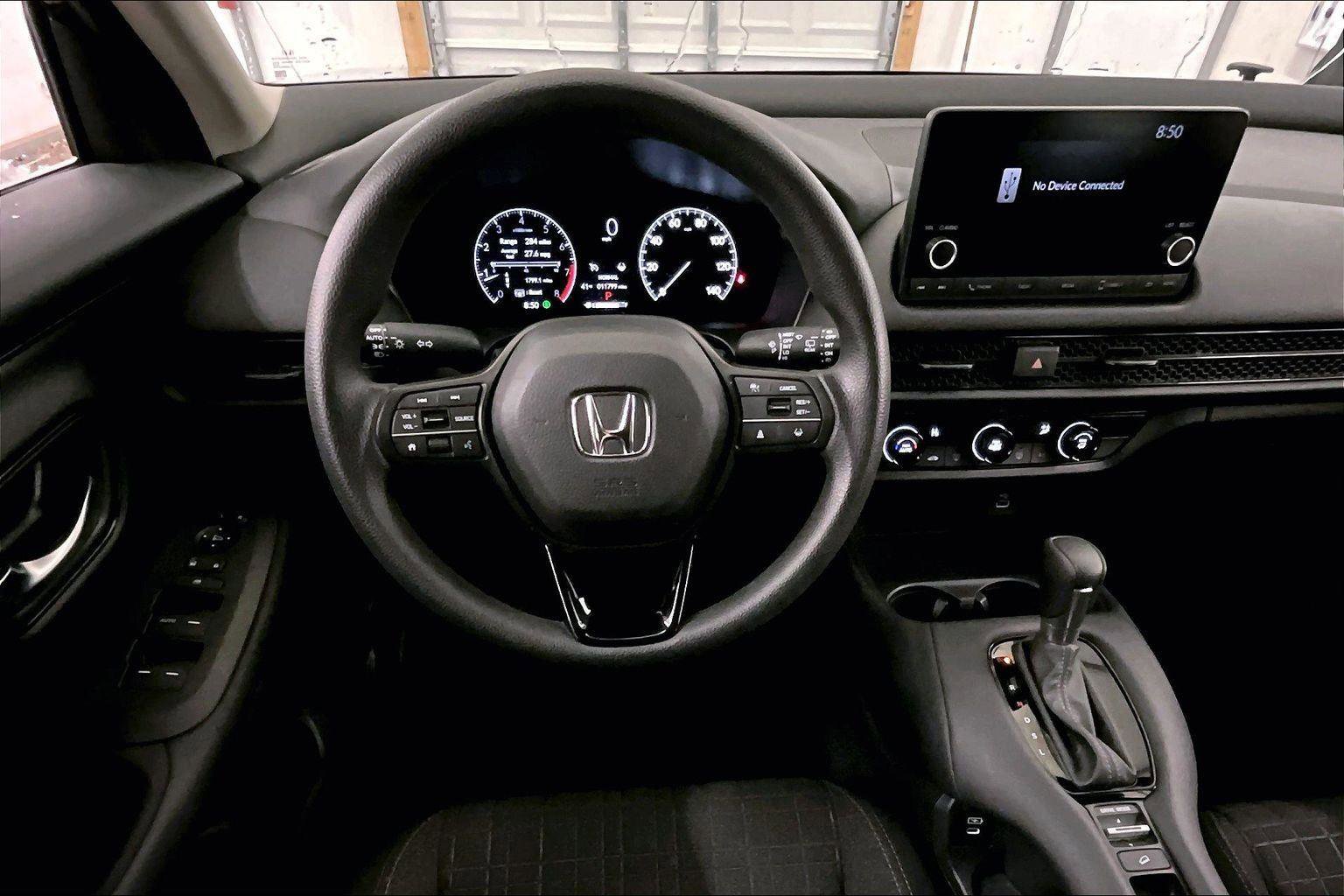 Used 2025 Honda HR-V LX image 5